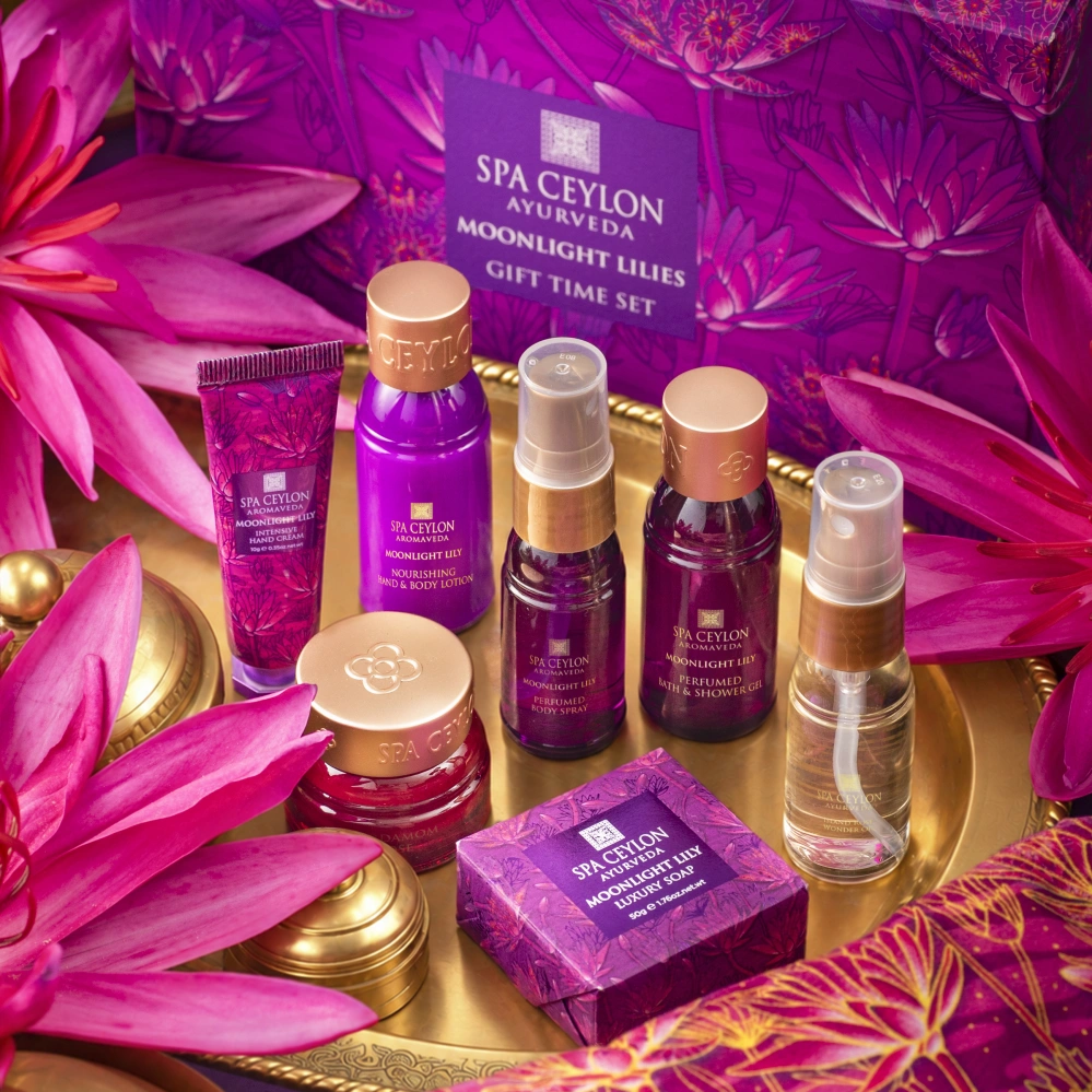 Darčeková sada Moonlight Lilies Gift Time – 6 produktov